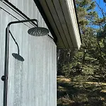 Vakantiehuis On Bornholm Close To The Sea *